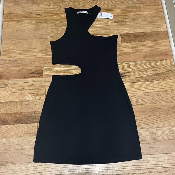 Abercrombie & Fitch Black Mini Dress with Cutout Size Medium - Picture 2 of 8